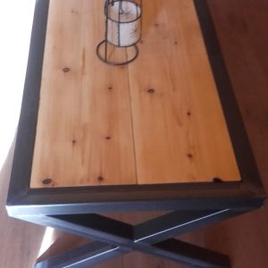 Table basse bois-métal avec pieds croisés