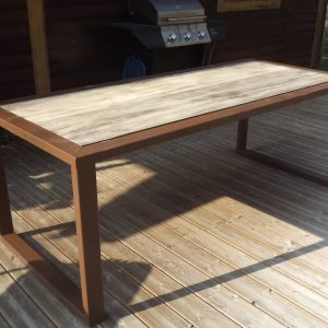 Table de cuisine bois et métal